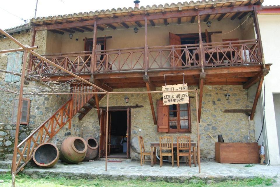 Gasthaus Xenis House Galata Exterior foto